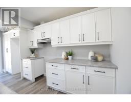 303 SIMCOE STREET - 11