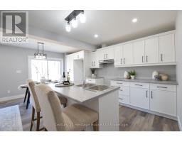 303 SIMCOE STREET - 8