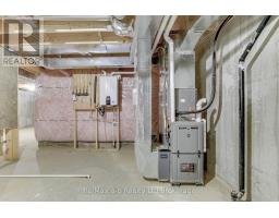 402 - 12 WASHINGTON STREET W - 18