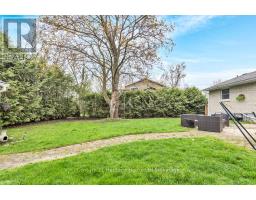 4 MAPLE LANE - 29