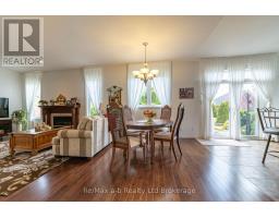 61 JONES CRESCENT - 10
