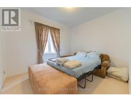 61 JONES CRESCENT - 18