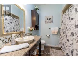61 JONES CRESCENT - 19
