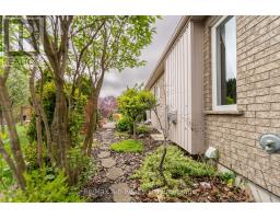61 JONES CRESCENT - 29