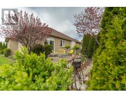 61 JONES CRESCENT - 31
