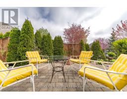 61 JONES CRESCENT - 32