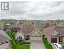 61 JONES CRESCENT - 36