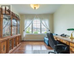 61 JONES CRESCENT - 7