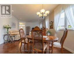 61 JONES CRESCENT - 9