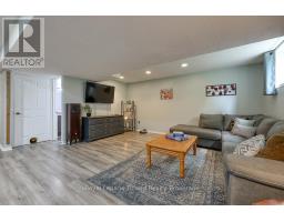 10 ROSSITER ROAD - 25
