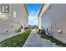 19A - 50 HOWE DRIVE - 28