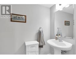 19A - 50 HOWE DRIVE - 8