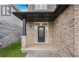 32 SUTHERLAND CRESCENT SW - 11