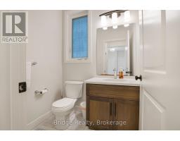 32 SUTHERLAND CRESCENT SW - 16