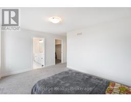 32 SUTHERLAND CRESCENT SW - 33