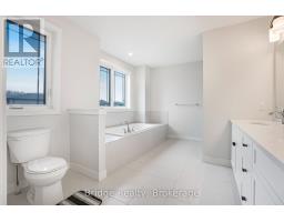 32 SUTHERLAND CRESCENT SW - 34
