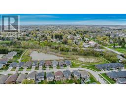 32 SUTHERLAND CRESCENT SW - 9