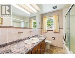 82 LISGAR AVENUE - 20