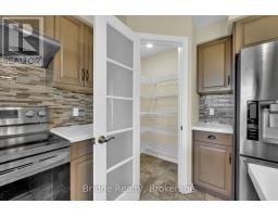 483 CHAMPLAIN AVENUE - 12