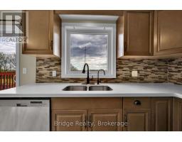 483 CHAMPLAIN AVENUE - 14