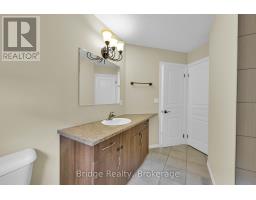 483 CHAMPLAIN AVENUE - 31