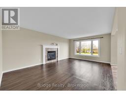 483 CHAMPLAIN AVENUE - 7