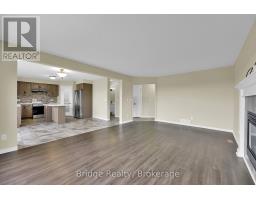 483 CHAMPLAIN AVENUE - 9