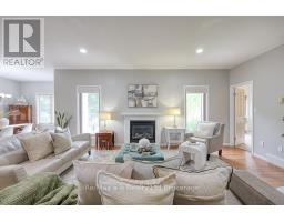 27 SHELTON DRIVE - 3