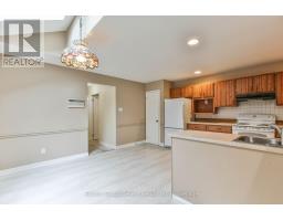 17 - 647 LANSDOWNE AVENUE - 17