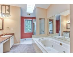 17 - 647 LANSDOWNE AVENUE - 22