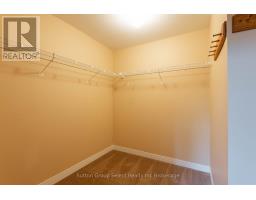 17 - 647 LANSDOWNE AVENUE - 24