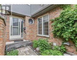 17 - 647 LANSDOWNE AVENUE - 3