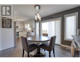 51 TRAILVIEW DRIVE - 18