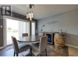 51 TRAILVIEW DRIVE - 19
