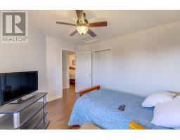 787 HUNTER S GATE CRESCENT - 34