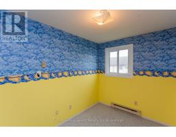 6 - 1135 NELLIS STREET - 13