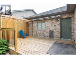 18 ORIOLE CRESCENT - 28
