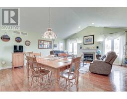 24 - 87 DONKER DRIVE - 13