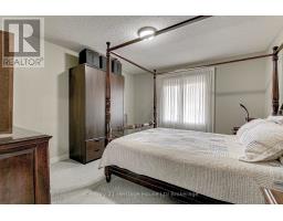 24 - 87 DONKER DRIVE - 17