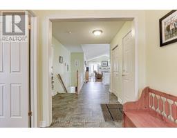 24 - 87 DONKER DRIVE - 6