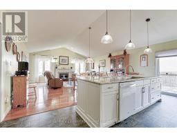 24 - 87 DONKER DRIVE - 7