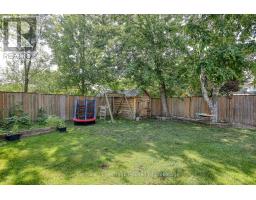 9 EDMUNDS CRESCENT - 38