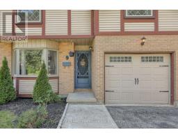 9 EDMUNDS CRESCENT - 4