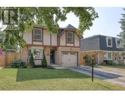 9 EDMUNDS CRESCENT - 42