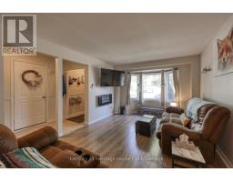 9 EDMUNDS CRESCENT - 6