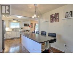 9 EDMUNDS CRESCENT - 9