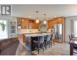 89 WALKER ROAD - 13