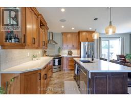 89 WALKER ROAD - 15