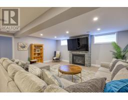 89 WALKER ROAD - 32