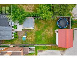 15 MCKENZIE STREET - 43